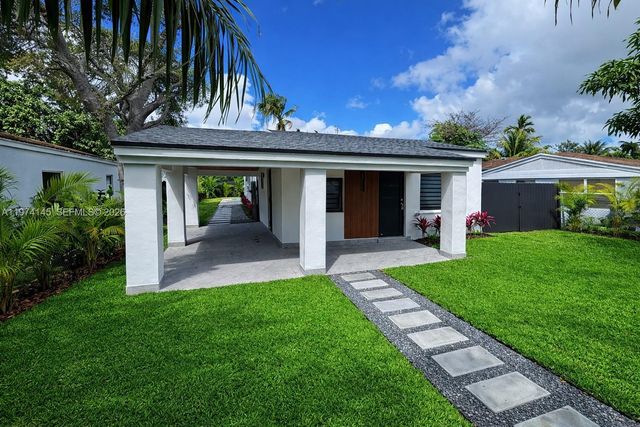 1645 NE 180th St, North Miami Beach, FL 33162