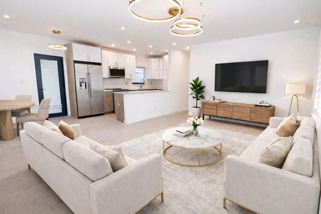 1645 NE 180th St, North Miami Beach, FL 33162