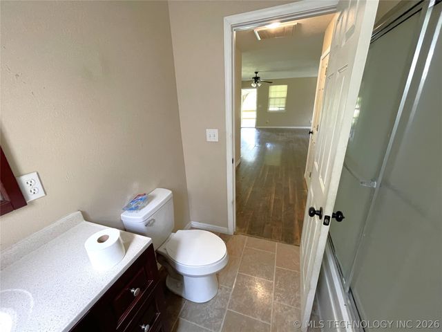 471846 E 840 Road, Stilwell, OK 74960