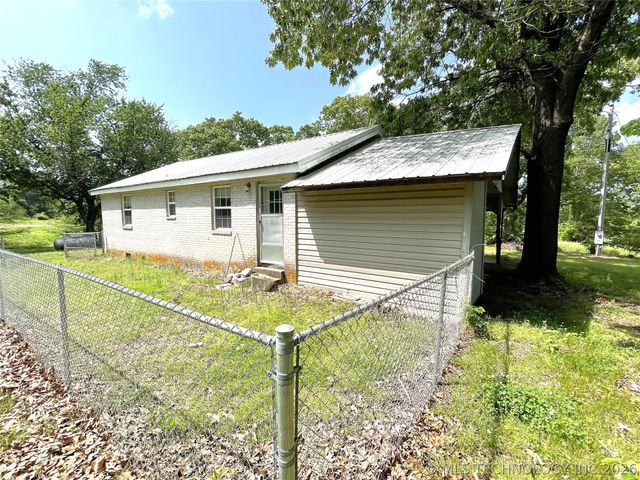471846 E 840 Road, Stilwell, OK 74960
