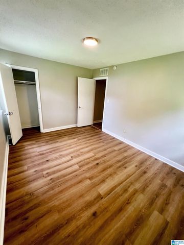 907 GARYWOOD PLACE, Hueytown, AL 35023