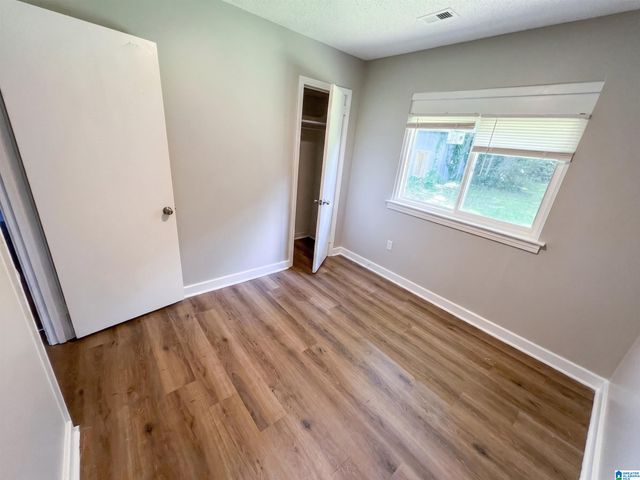 907 GARYWOOD PLACE, Hueytown, AL 35023