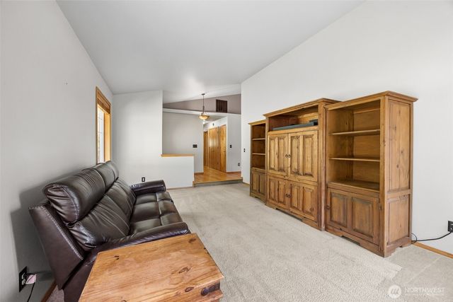 28711 30th Ave E, Spanaway, WA 98387