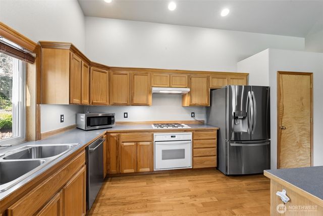 28711 30th Ave E, Spanaway, WA 98387