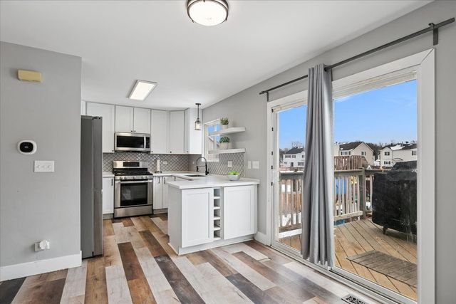 1297 Holly Court, Antioch, IL 60002