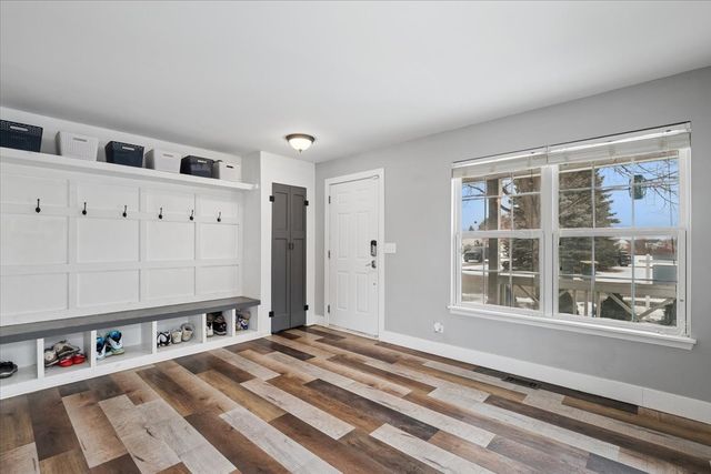 1297 Holly Court, Antioch, IL 60002