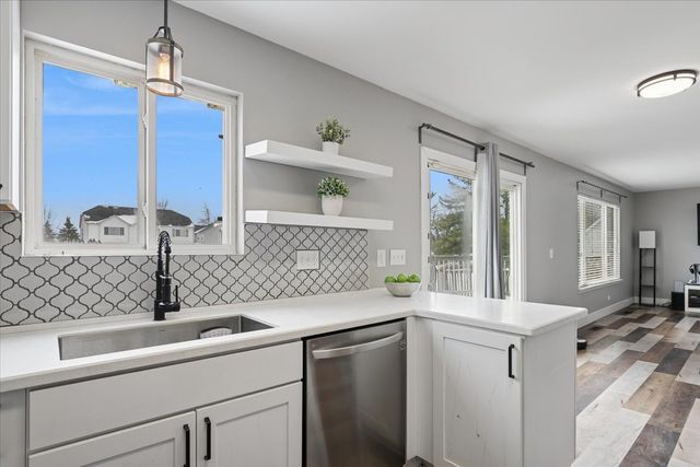 1297 Holly Court, Antioch, IL 60002