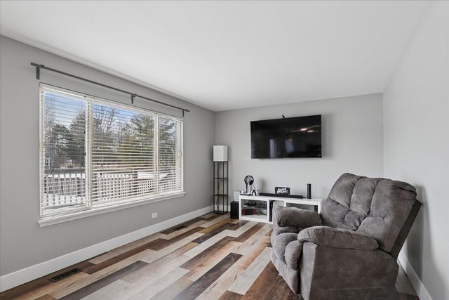 1297 Holly Court, Antioch, IL 60002