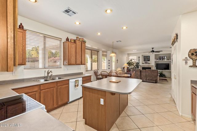 25674 N 68TH Drive, Peoria, AZ 85383