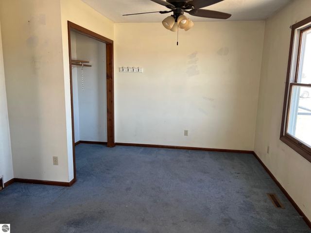 10613 N Bagley Road, St Louis, MI 48880