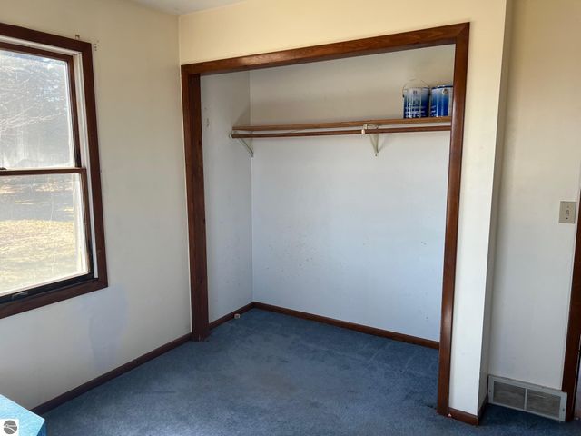 10613 N Bagley Road, St Louis, MI 48880