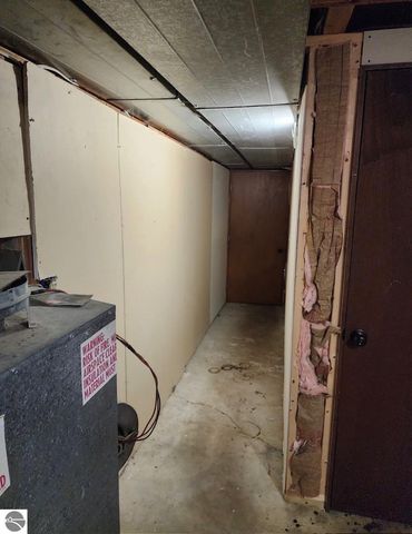 10613 N Bagley Road, St Louis, MI 48880