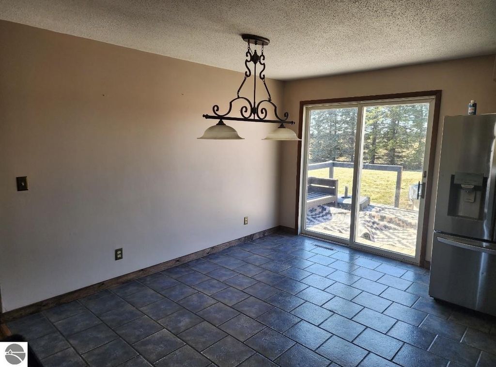 Image 18 of property listing at 10613 N Bagley Road, St Louis, MI 48880