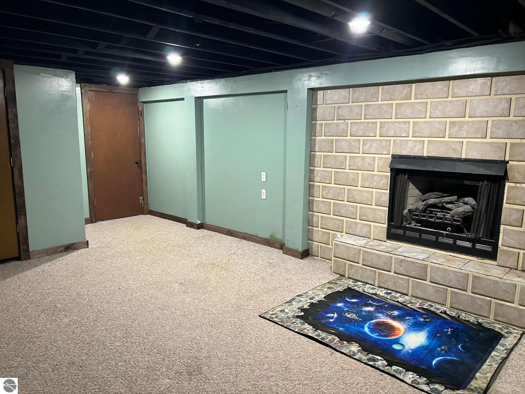 Image 32 of property listing at 10613 N Bagley Road, St Louis, MI 48880