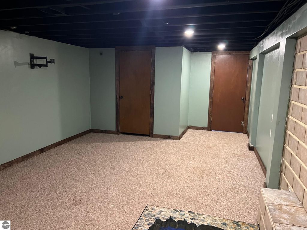 Image 33 of property listing at 10613 N Bagley Road, St Louis, MI 48880