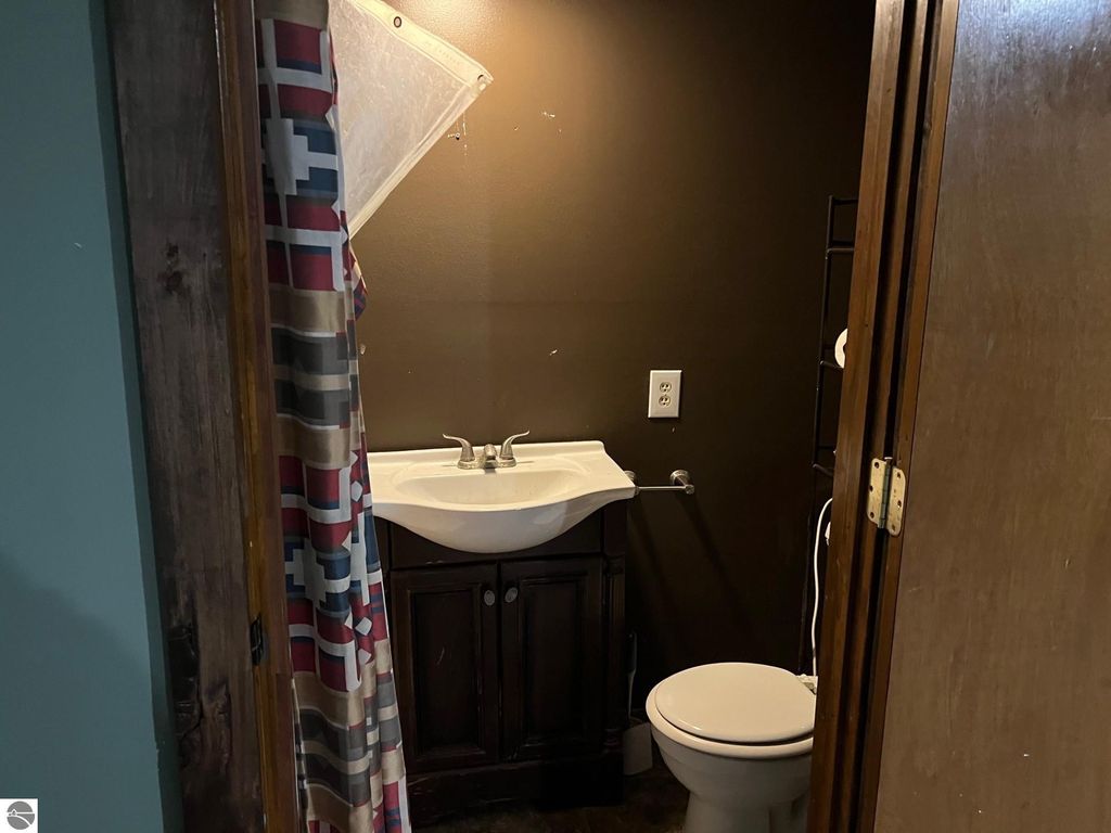 Image 37 of property listing at 10613 N Bagley Road, St Louis, MI 48880