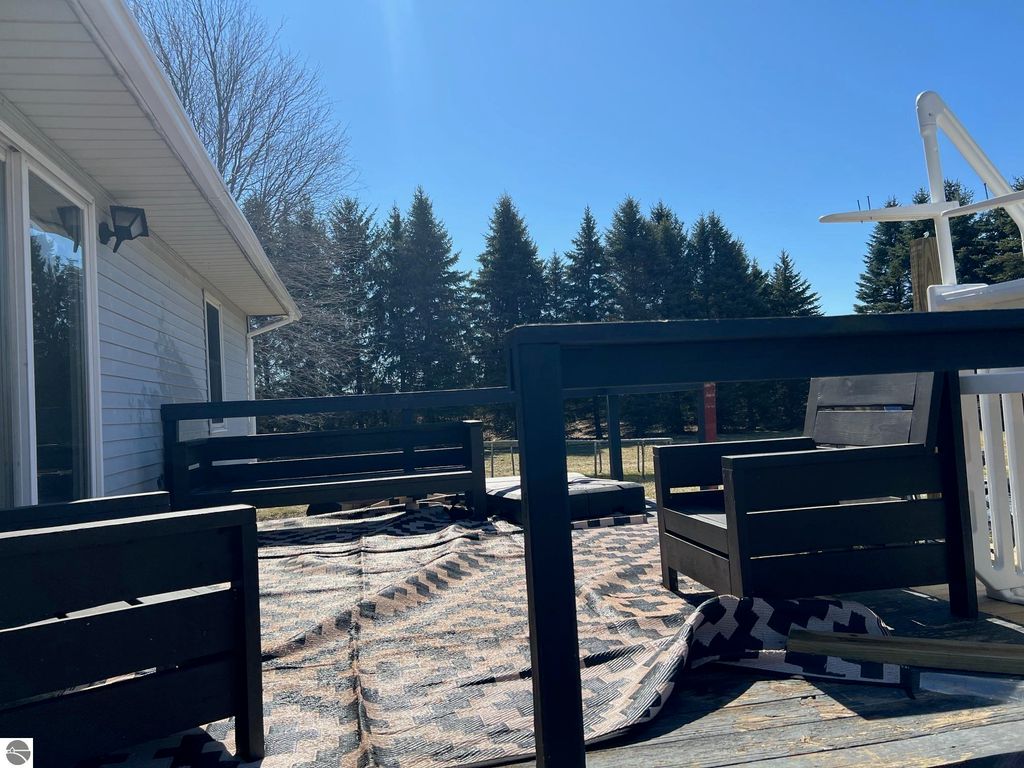 Image 8 of property listing at 10613 N Bagley Road, St Louis, MI 48880