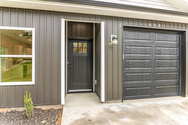 189 N Georgia Avenue, Chesnee, SC 29323