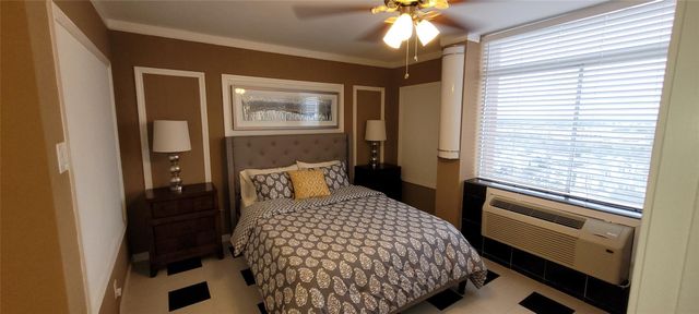 7510 Hornwood Drive 1606, Houston, TX 77036