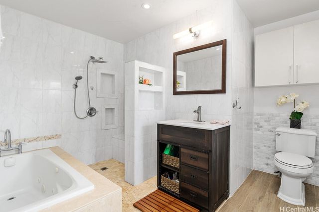 94-835 Lumiauau Street K105, Waipahu, HI 96797