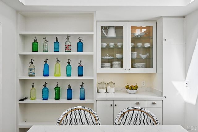 161 Lagunitas Rd, Ross, CA 94957