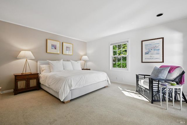 161 Lagunitas Rd, Ross, CA 94957