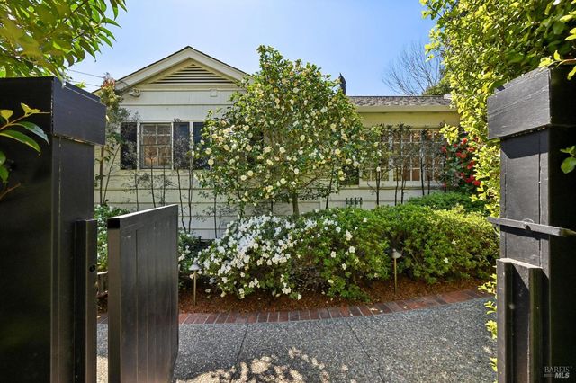 161 Lagunitas Rd, Ross, CA 94957