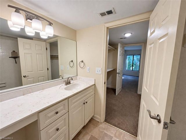 1510 Benjamin Parkway C, Greensboro, NC 27408