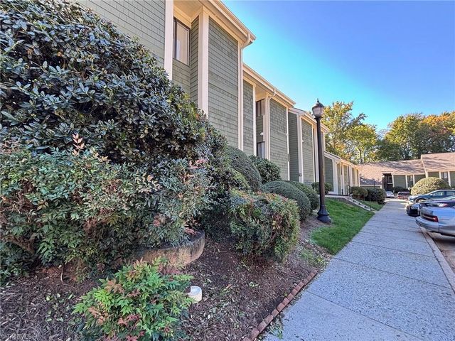 1510 Benjamin Parkway C, Greensboro, NC 27408