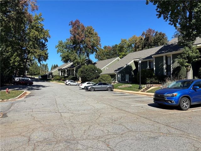 1510 Benjamin Parkway C, Greensboro, NC 27408