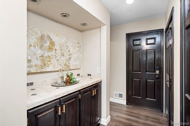 53961 Sutherland Court, Shelby Charter Township, MI 48316