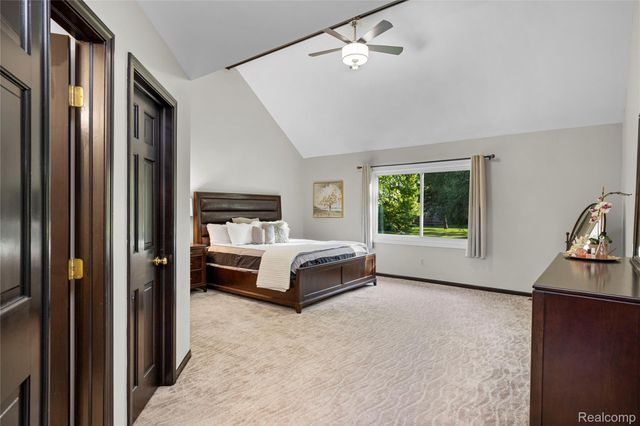 53961 Sutherland Court, Shelby Charter Township, MI 48316