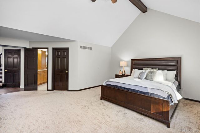 53961 Sutherland Court, Shelby Charter Township, MI 48316