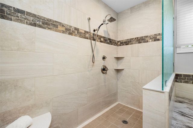 53961 Sutherland Court, Shelby Charter Township, MI 48316