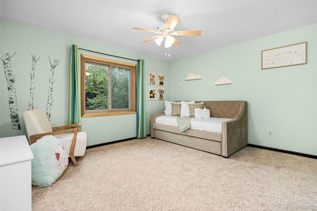 53961 Sutherland Court, Shelby Charter Township, MI 48316