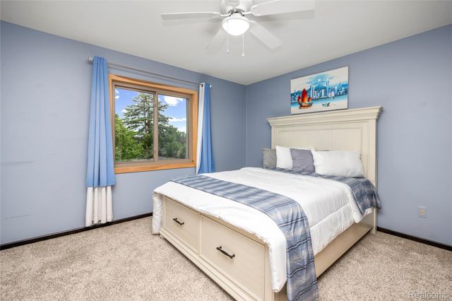 53961 Sutherland Court, Shelby Charter Township, MI 48316