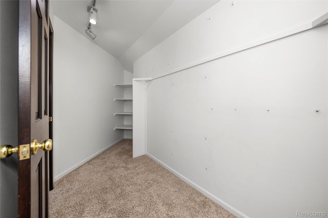 53961 Sutherland Court, Shelby Charter Township, MI 48316