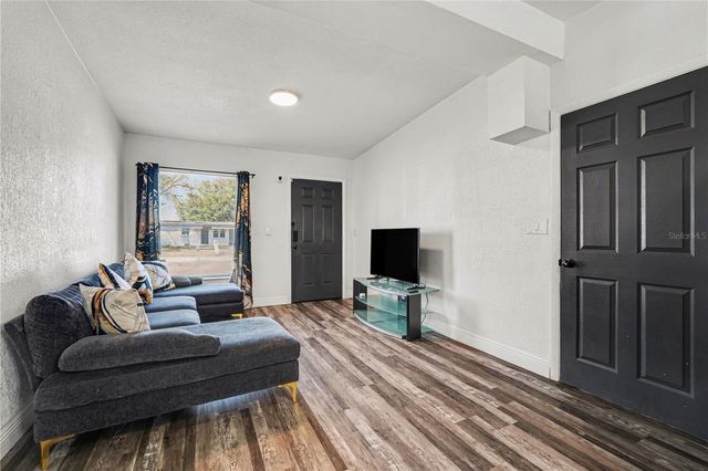 4928 S 82ND STREET, Tampa, FL 33619