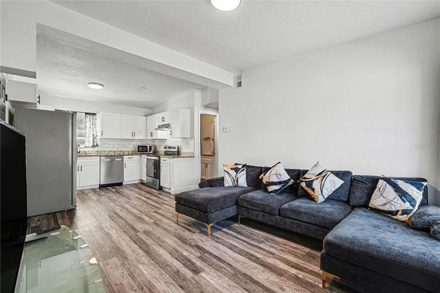 4928 S 82ND STREET, Tampa, FL 33619