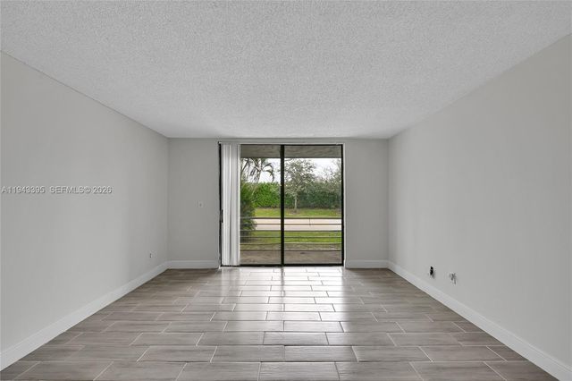 2850 Somerset Drive 105L, Lauderdale Lakes, FL 33311