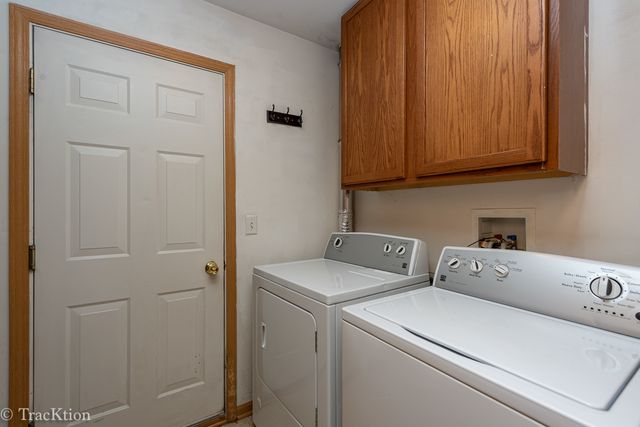 104 Concord Drive S, Oswego, IL 60543