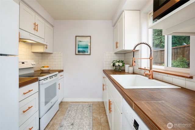 2919 77th Drive NE, Marysville, WA 98270