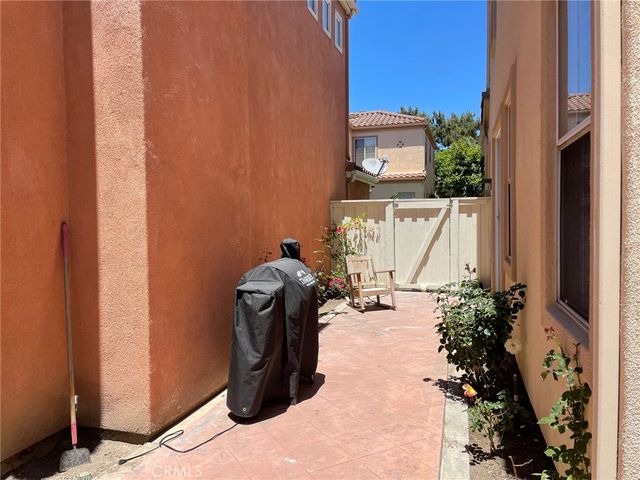 29 Del Cambrea, Irvine, CA 92606