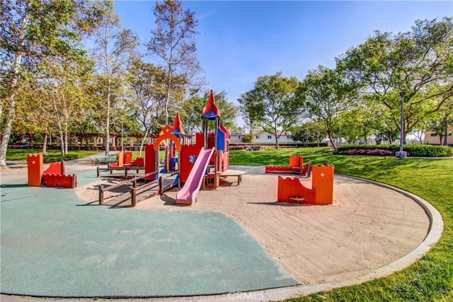 29 Del Cambrea, Irvine, CA 92606