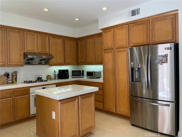 29 Del Cambrea, Irvine, CA 92606