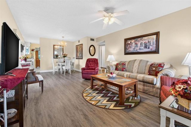 2461 RHODESIAN DRIVE 51, Clearwater, FL 33763