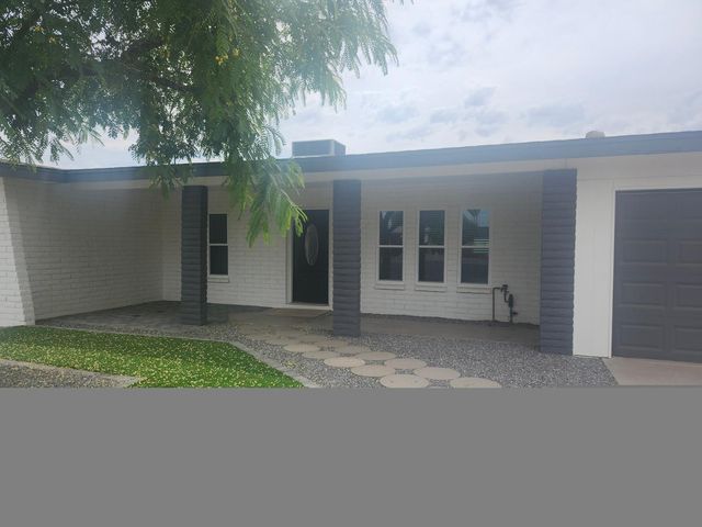 2267 E Caballero Circle, Mesa, AZ 85213
