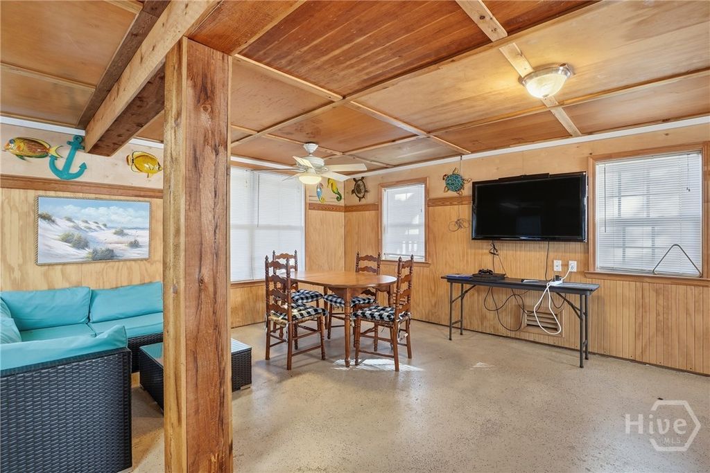 Image 20 of property listing at 1010 Live Oak Lane, Tybee Island, GA 31328