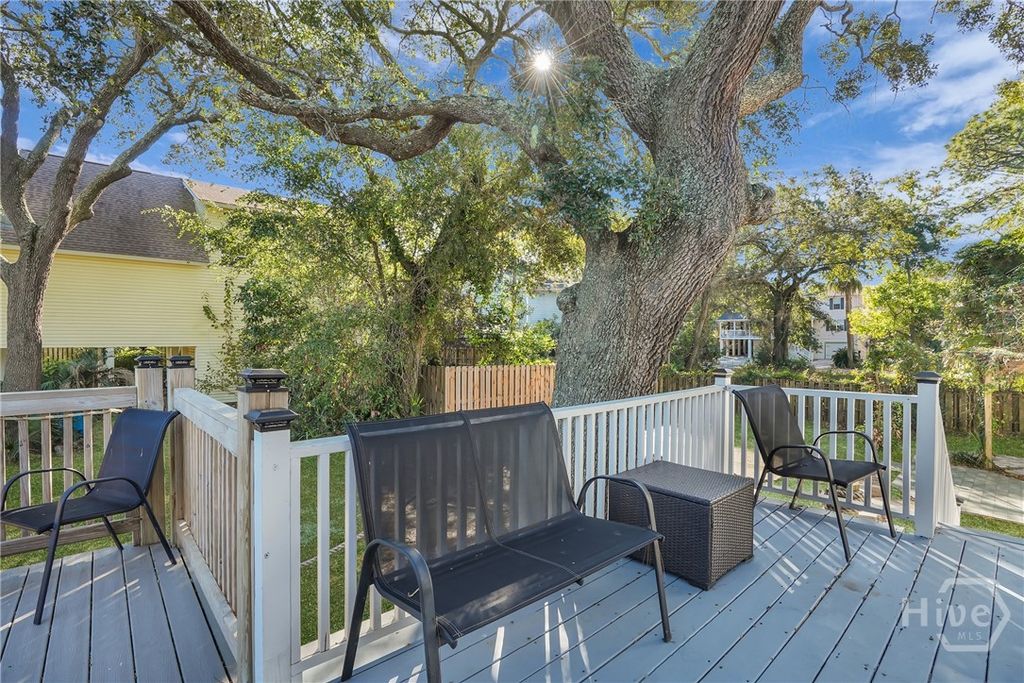 Image 23 of property listing at 1010 Live Oak Lane, Tybee Island, GA 31328