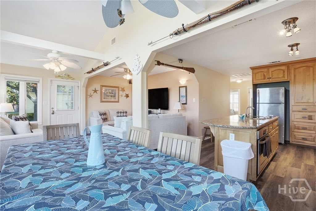 Image 7 of property listing at 1010 Live Oak Lane, Tybee Island, GA 31328